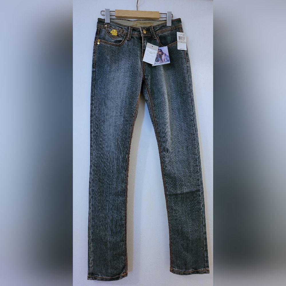 DEREÓN Straight Leg Embellished Jeans